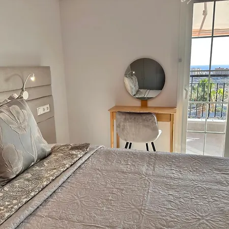 Sunset Apartment 3 & Heated Pool Los Cristianos  Exterior foto